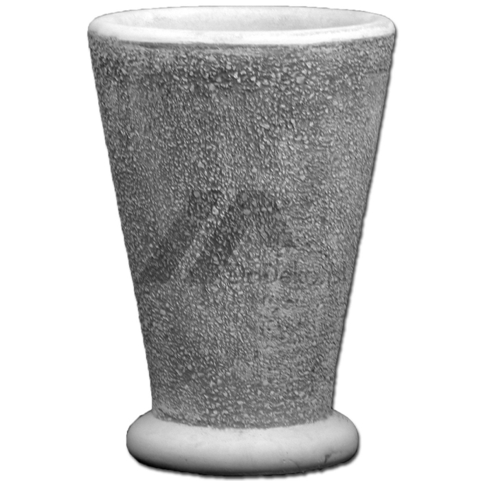 Un moderno vaso da giardino - un piccolo vaso